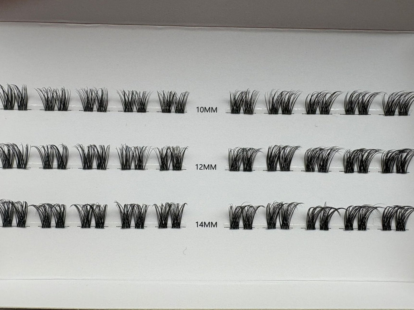 30 pre-cut Fluffy Cluster Lashes